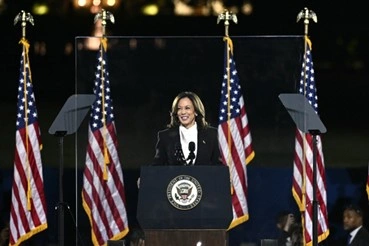 Kamala Harris delivers the National Mall's closing message. 