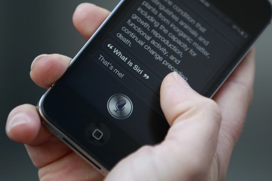 Luke Peters demonstrates Siri, an application which uses voice recognition and detection on the iPhone