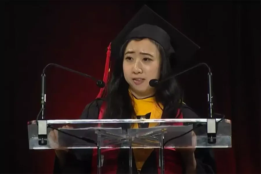 Yang Shuping speaks at the University of Maryland's commencement ceremony on May 21, 2017. Her speech praised the university for exposing her to the "fresh air of free speech," prompting criticism on Chinese social media.
