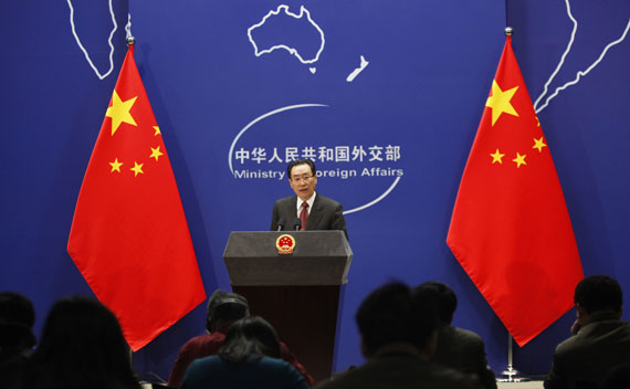 China’s Vice Foreign Minister and top envoy on North Korean nuclear disarmament talks Wu Dawei speaks during a news conference in Beijing November 28, 2010. China said on Sunday it wants emergency consultations among six governments involved in talks aimed at ending North Korea’s nuclear programme, adding that the consultations would not amount to a full restart of the stalled negotiations. REUTERS/Grace Liang