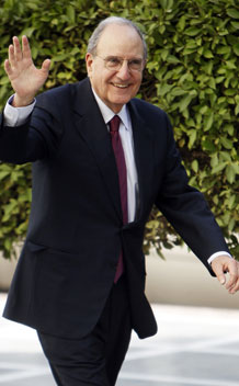U.S. Mideast Envoy George Mitchell in Cairo December 15, 2010.