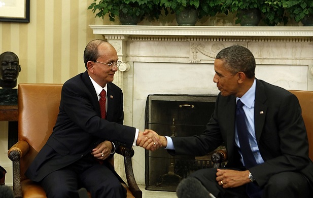 U.S. President Barack Obama shakes hands with Myanmar’s President Thein Sein in the Oval Office at the White House in Washington May 20, 2013. (Larry Downing/Courtesy Reuters)