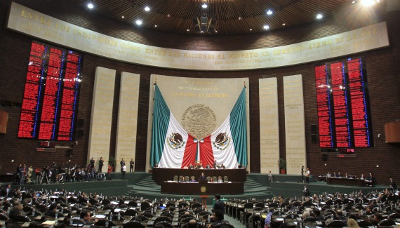 Mexico’s Chamber of Deputies in session over the immunity of fellow congressman Julio Cesar Godoy (Stringer / Courtesy Reuters).