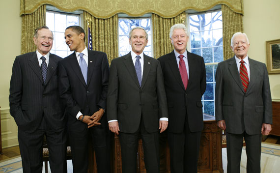  U.S. President George W. Bush meets with former Presidents and President-elect Obama in the Oval Office of the White House in Washington, January 2009. 