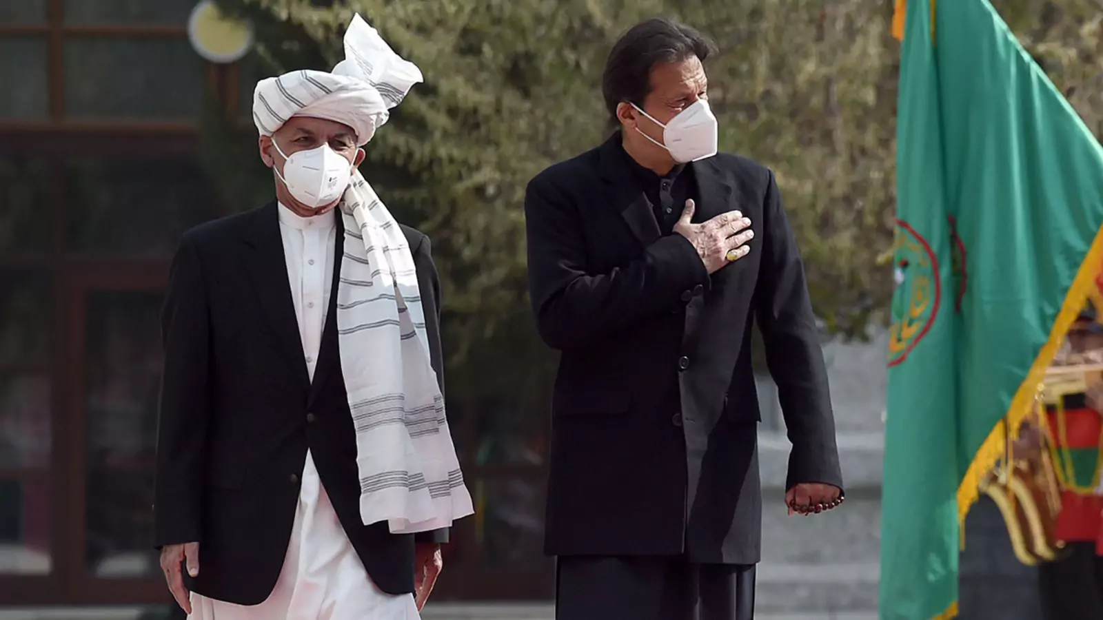 Afghan President Ashraf Ghani and Pakistani Prime Minister Imran Khan meet in Kabul in 2020.