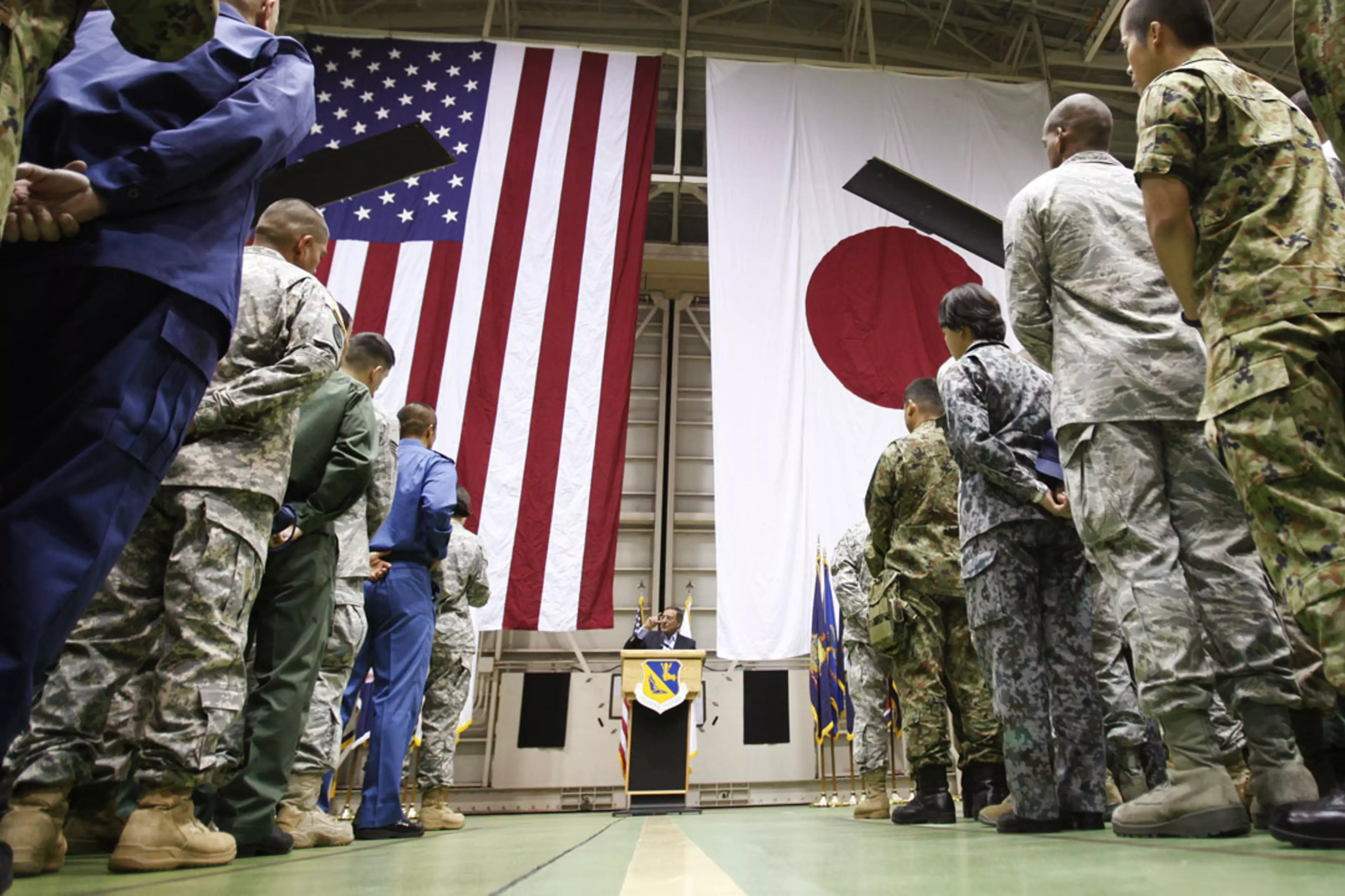 Former U.S. Defense Secretary Leon Panetta addresses U.S. and Japanese forces. 