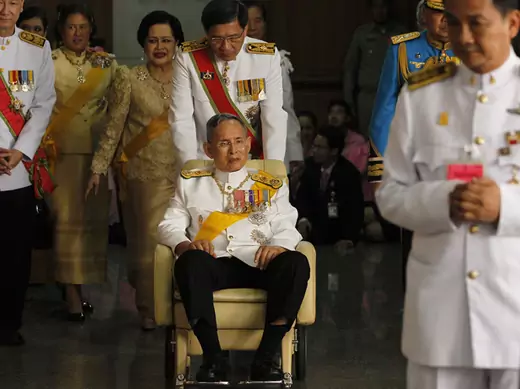 Thailand's King Bhumibol Adulyadej leaves from Siriraj Hospital to the Grand Palace in Bangkok December 5, 2011.