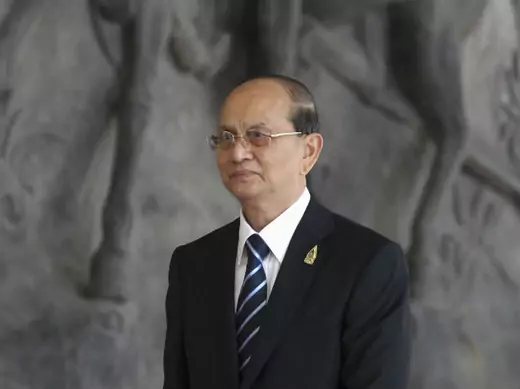 Myanmar's president Thein Sein arrives at the Bali Nusa Dua Convention Center before the opening ceremony of the ASEAN Summit in Nusa Dua, Bali on November 17, 2011.