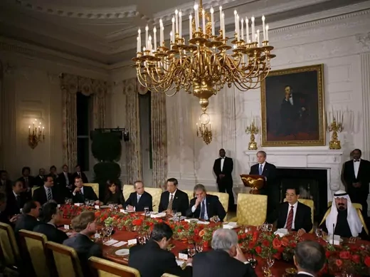 U.S. President George W. Bush addresses leaders gathered in the State Dining Room before tomorrow's G20 Summit
