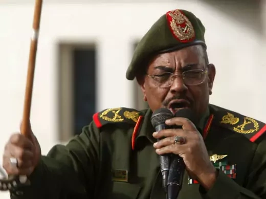 Sudanese President Omar Hassan al-Bashir addresses supporters after receiving victory greetings at the Defence Ministry, in Khartoum April 20, 2012.