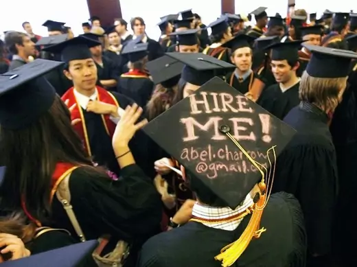Graduating student Abel Charrow advertises to potential employers at the University of Southern California’s May 2007 commencement. (Mario Anzuoni/Courtesy Reuters)