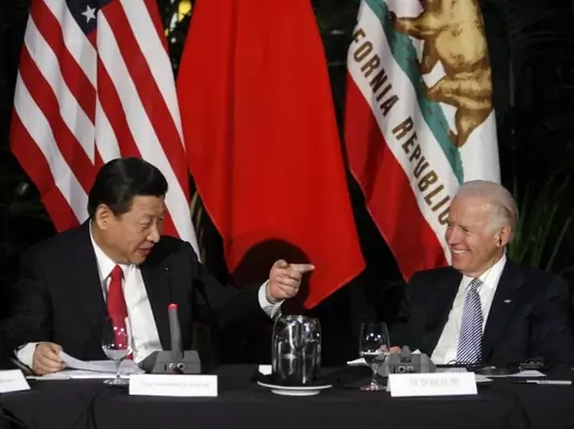 Chinese Vice President Xi Jinping and U.S. Vice President Joe Biden address a meeting with governors and Chinese provincial officials in Los Angeles on February 18, 2012.