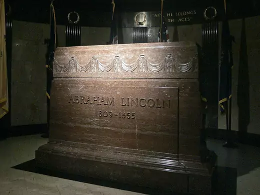 Abraham Lincoln's tomb which President John F. Kennedy visited after speaking at the Illinois State Fairgrounds on October 19, 1962. (Frank Polich/ courtesy Reuters) 