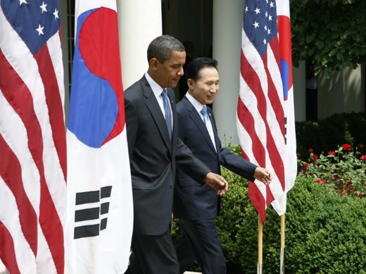 Lee Myung-bak and Barack Obama
