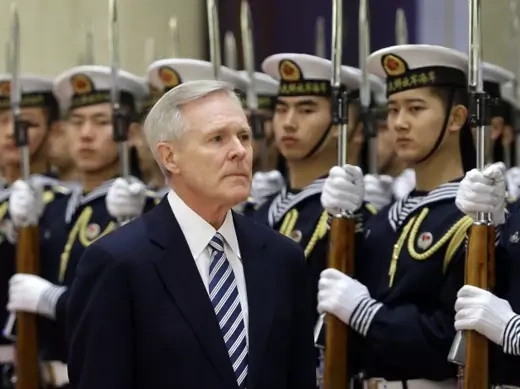 U.S. Secretary of Navy Ray Mabus inspects a guard of honour during awelcoming ceremony at the Chinese PLA Navy Headquarters in Beijing on November 27, 2012.
