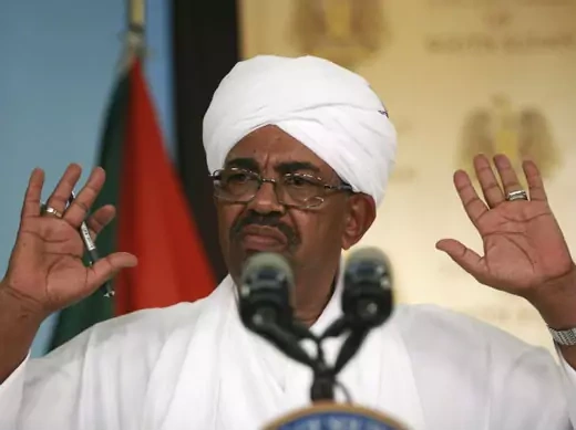 Sudan's President Omar Hassan al-Bashir addresses a joint news conference with his South Sudan's counterpart Salva Kiir in Juba April 12, 2013.