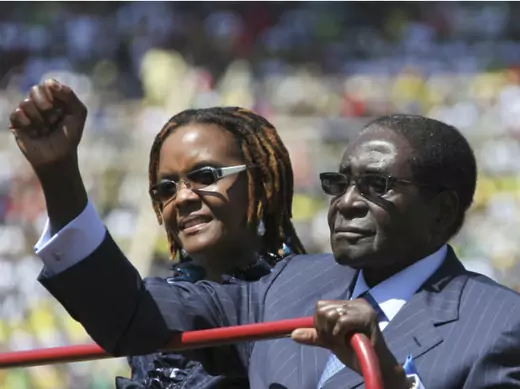 Zimbabwe President Robert Mugabe and his wife Grace arrive for his inauguration as President, in Harare August 22, 2013.