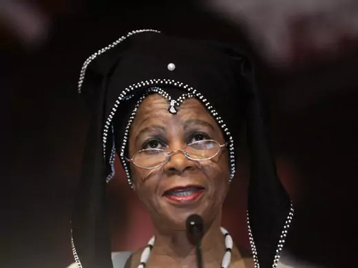 Africa - Ramphele with hat, of sorts