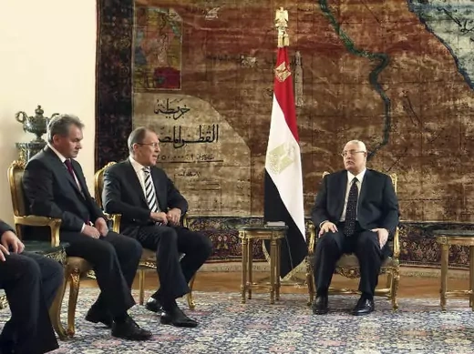 Egypt's interim President Adly Mansour meets with Russia's foreign minister Sergei Lavrov and defense minister Sergei Shoigu  Cairo, November 14, 2013 (Dalsh/Courtesy Reuters).
