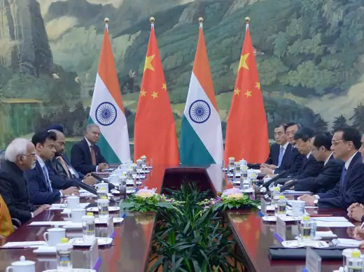 China_Premier_Meets_Indian_Vice_President