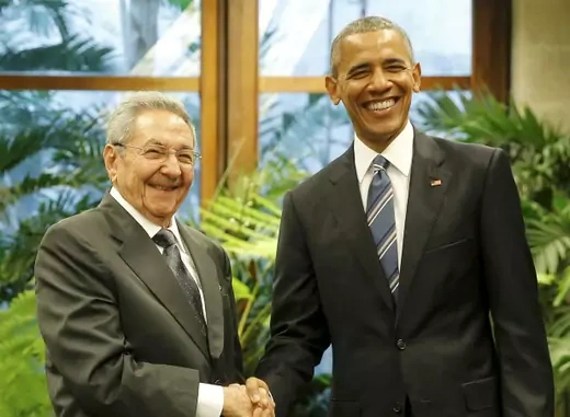 Obama and Castro March 2016