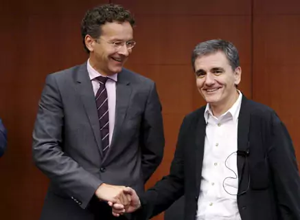 Eurogroup President Jeroen Dijsselbloem and Greek Finance Minister Euclid Tsakalotos negotiate a third bailout. Francois Lenoir/Reuters