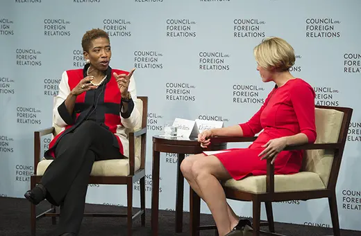 Carla Harris and Liz Dahan in conversation at the 2015 Conference on Diversity in International Affairs. 