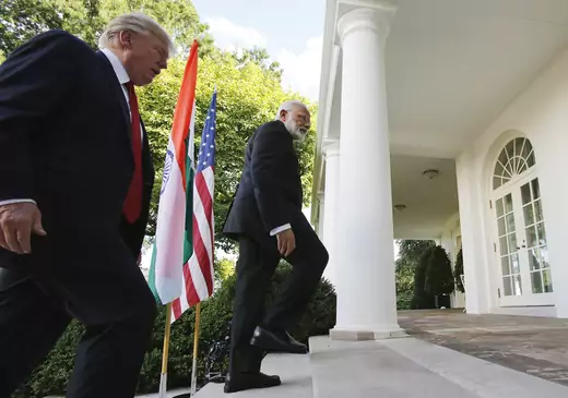 U.S. President Donald Trump (L) and India's Prime Minister Narendra Modi head back to the Oval Office after delivering joint statements in the Rose Garden of the White House in Washington, U.S., June 26, 2017.