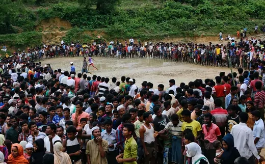 Rohingya refugees wait for aid in Cox's Bazar, Bangladesh September 20, 2017.