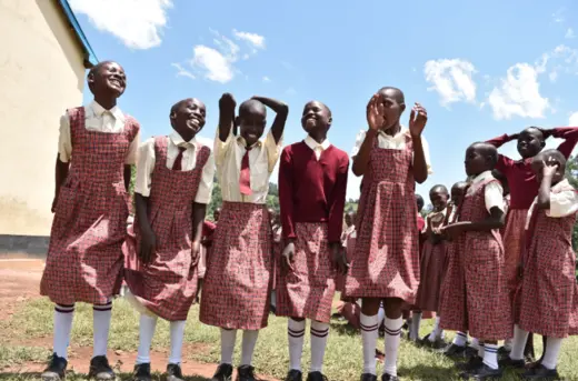 girls play school kenya