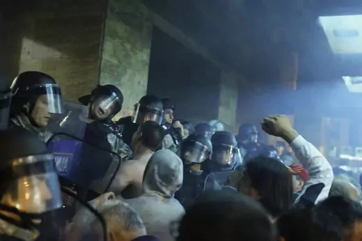 Demonstrators storm Macedonia parliament