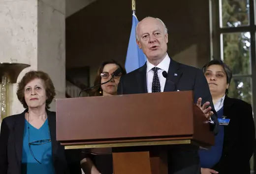 U.N. mediator for Syria Staffan de Mistura with members of the Women Advisory Board during Syria peace talks at the United Nations in Geneva, Switzerland, 2016.