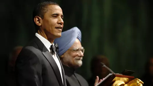 President Barack Obama with Indian Prime Minister Manmohan Singh at a state dinner. 