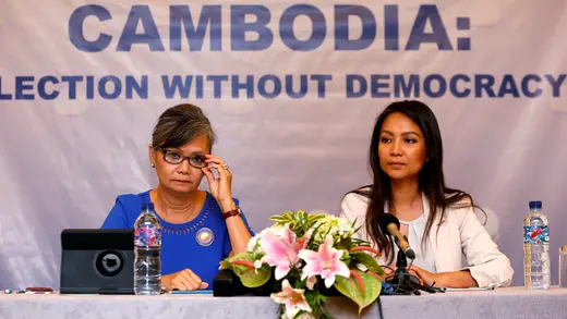 Vice President of the Cambodia National Rescue Party (CNRP), Mu Sochua (L) and CNRP's Deputy Director for Foreign Affairs, Monovithya Kem (R), hold a press conference in Jakarta, Indonesia, July 30, 2018.