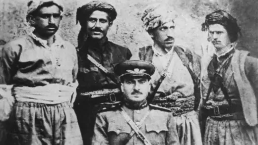 Mustafa Barzani with soldiers from the autonomous Republic of Mahabad in 1946. 