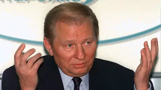 Leonid Kuchma shrugging