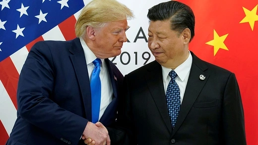 Donald Trump and Xi Jinping shake hands