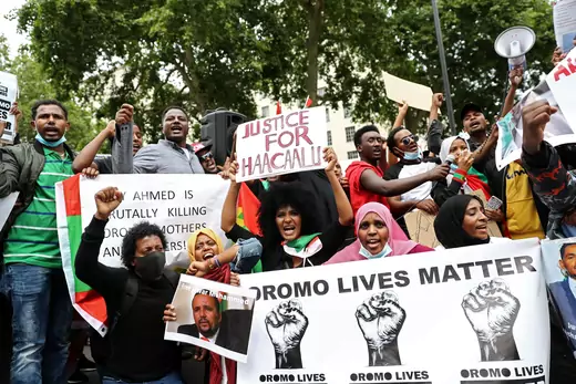 People gather to protest against the treatment of Ethiopia's ethnic Oromo group.