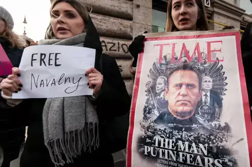 Activists of the Russian community demonstrate for the freedom of Alexei Navalny and all Russian political prisoners on January 21, 2023 in Rome, Italy.