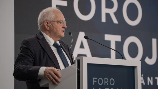 The associate editor and chief economic commentator of the Financial Times, Martin Wolf, speaks at the closing of an event in in Illa de Toxa, Pontevedra, Galicia, Spain.