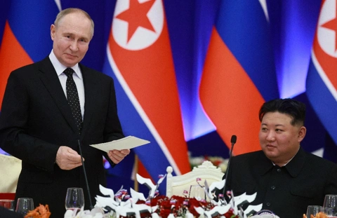 Putin and Kim Jong-un at Pyongyang Summit