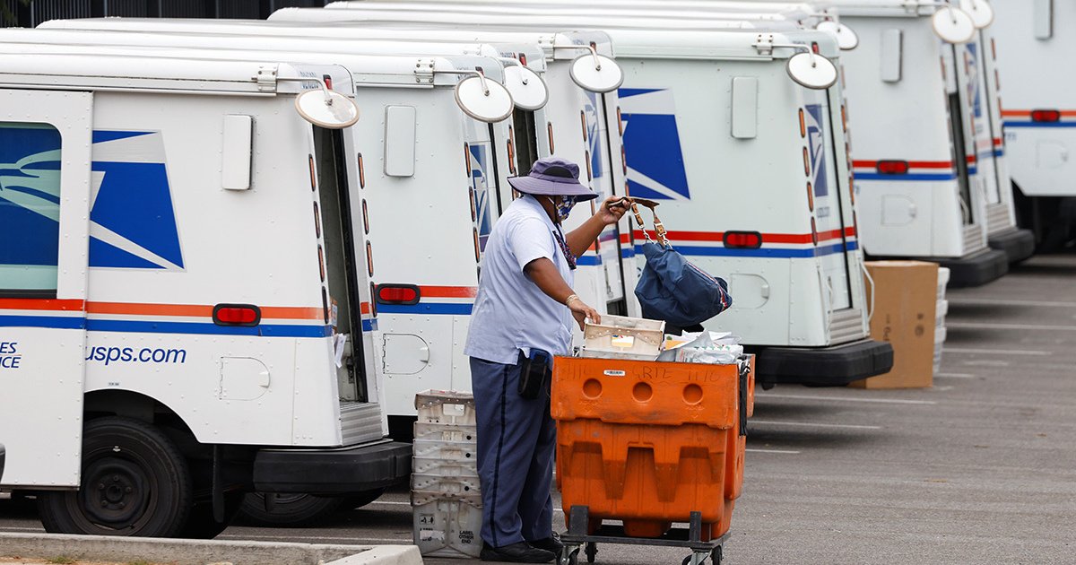 usps baggage fees