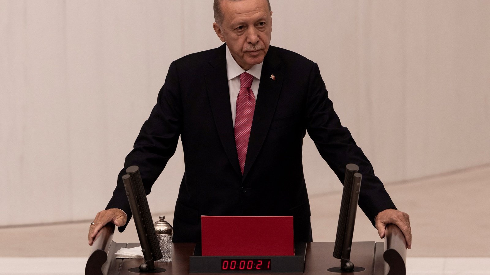 Cumhurbaşkanı Erdoğan: 650 bin konut teslim edilmeden bölgeden ayrılmayacağız -