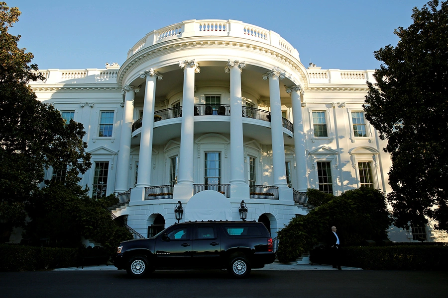 An image showing the front of the White House in Washington, DC.