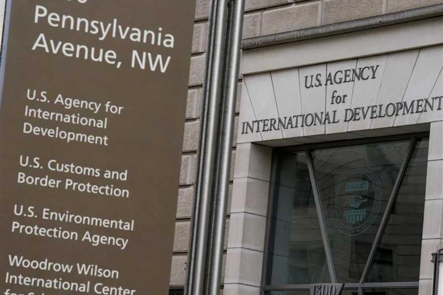 The USAID building sits closed to employees after a memo was issued advising agency personnel to work remotely, in Washington, D.C., U.S., February 3, 2025. REUTERS/Kent Nishimura