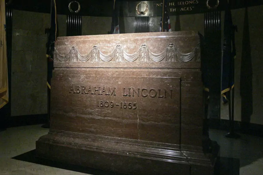 Abraham Lincoln's tomb which President John F. Kennedy visited after speaking at the Illinois State Fairgrounds on October 19, 1962. (Frank Polich/ courtesy Reuters)