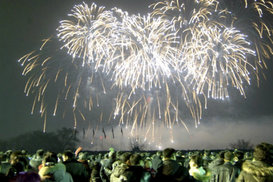 new-years-2014-in-pyongyang