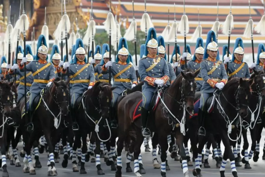 thai-royal-guard-king's-birthday-2014