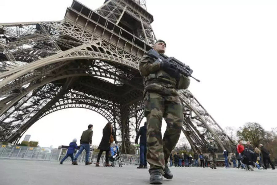 French military patrol near the Eiffel Tower the day after a series of deadly attacks in Paris.(REUTERS/Yves Herman)