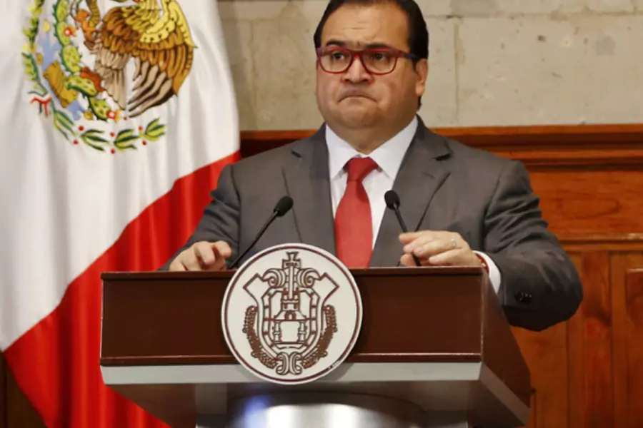 Javier Duarte, governor of the state of Veracruz, attends a news conference in Xalapa, Mexico, August 10, 2015 (Reuters/Stringer).